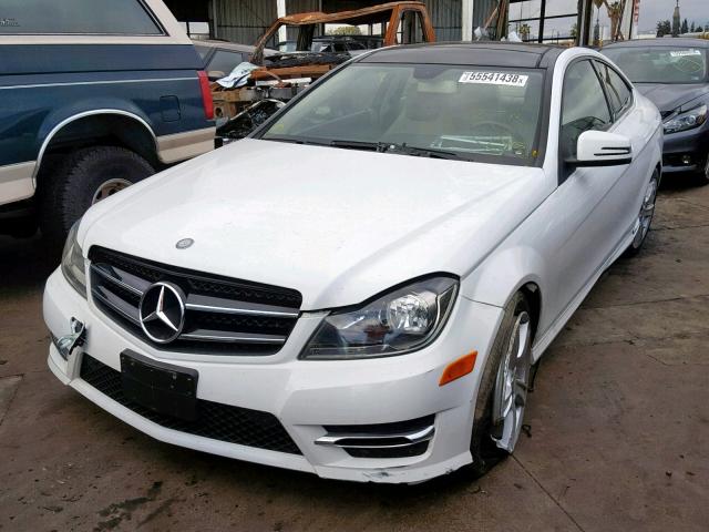 WDDGJ4HB2EG294093 - 2014 MERCEDES-BENZ C 250 WHITE photo 2