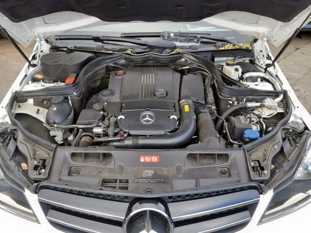 WDDGJ4HB2EG294093 - 2014 MERCEDES-BENZ C 250 WHITE photo 7