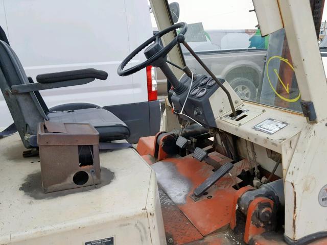UF05000139 - 1986 NISSAN FORK LIFT TWO TONE photo 5