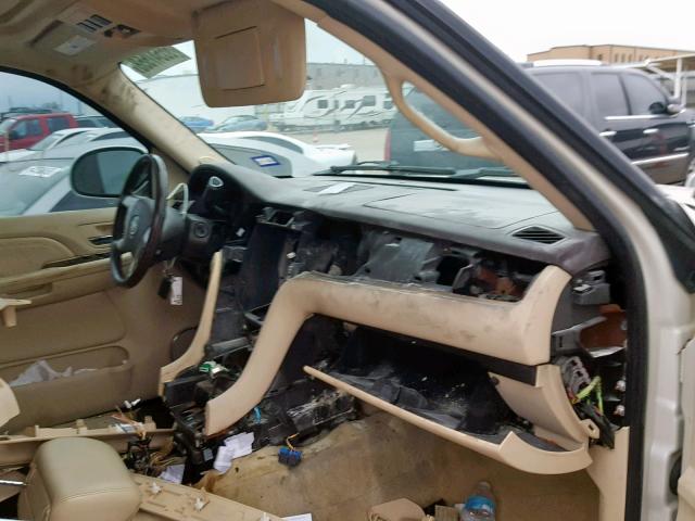 1GYEC63878R174540 - 2008 CADILLAC ESCALADE L WHITE photo 5