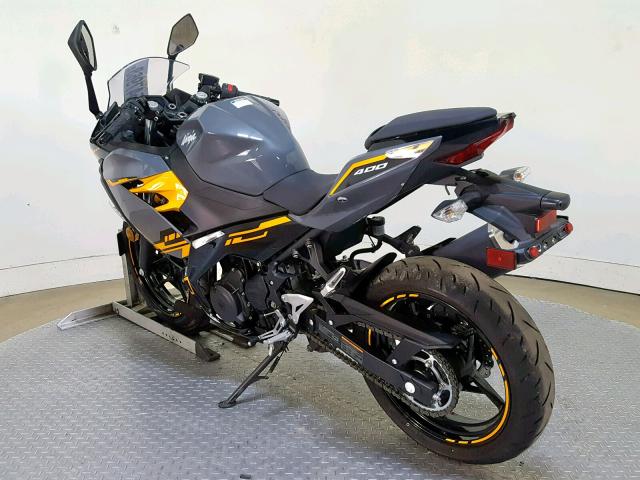 JKAEXKG15JDA05469 - 2018 KAWASAKI EX400 TWO TONE photo 6