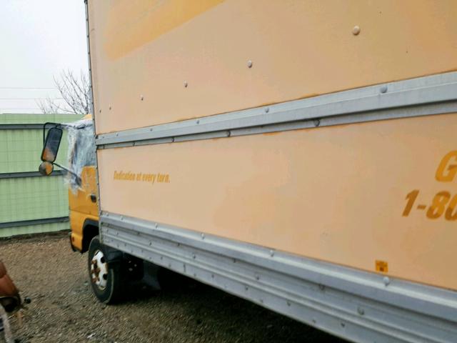 J8DC4B16X77006551 - 2007 GMC W4500 W450 YELLOW photo 9