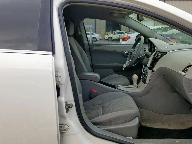 1G1ZG57B884288855 - 2008 CHEVROLET MALIBU LS WHITE photo 5