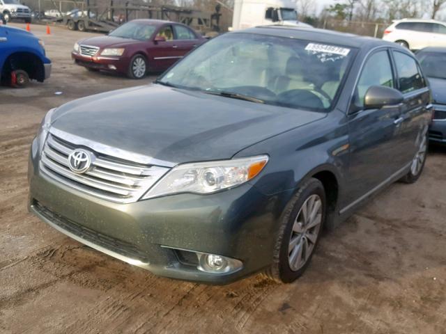 4T1BK3DB4BU401882 - 2011 TOYOTA AVALON BAS GRAY photo 2