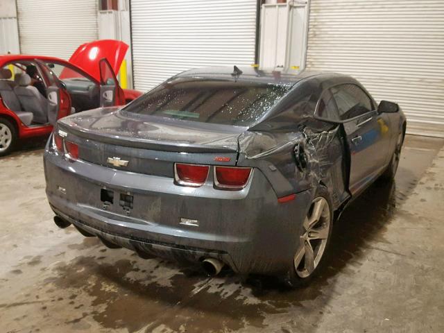 2G1FK1EJ2A9128445 - 2010 CHEVROLET CAMARO SS GRAY photo 4