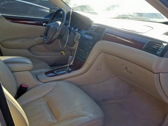 JTHBF30G020031479 - 2002 LEXUS ES 300 SILVER photo 5