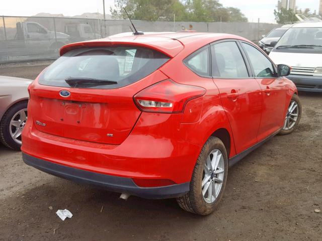 1FADP3K2XFL288670 - 2015 FORD FOCUS SE RED photo 4