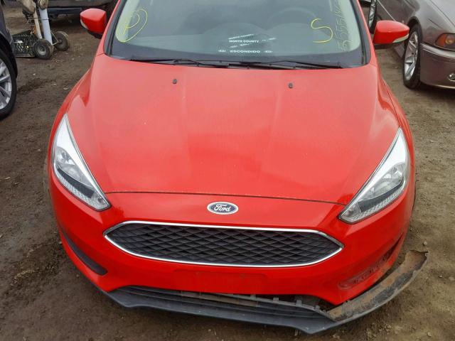 1FADP3K2XFL288670 - 2015 FORD FOCUS SE RED photo 9