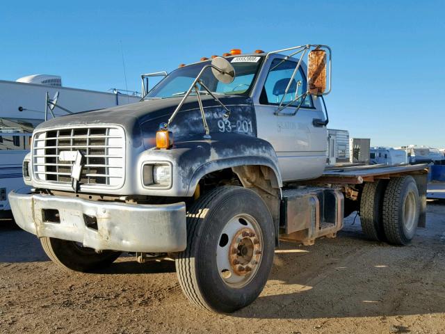 1GBJ7H1J8WJ105009 - 1998 CHEVROLET C-SERIES C SILVER photo 2