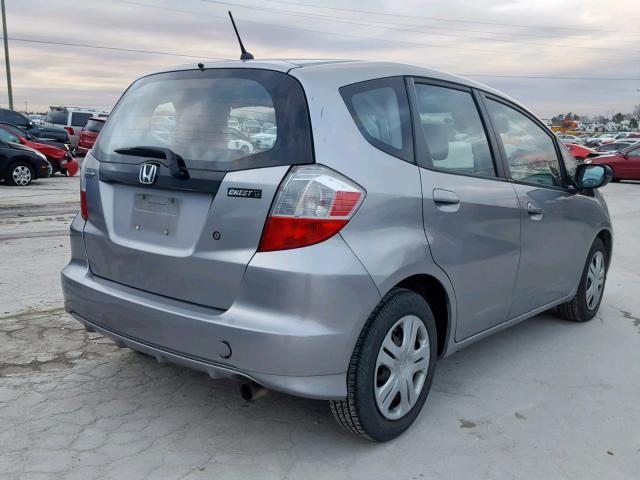 JHMGE8H23AS019196 - 2010 HONDA FIT GRAY photo 4