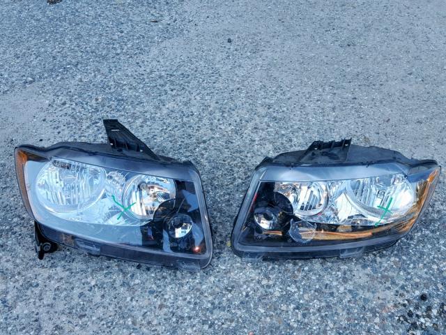 1C4NJCBA0GD611787 - 2016 JEEP COMPASS SP 石墨色 照片 9