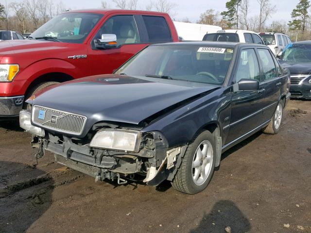 YV1LS5544W2431013 - 1998 VOLVO S70 CHARCOAL photo 2