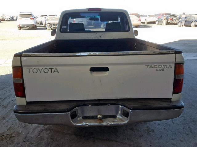 4TANL42N4WZ053183 - 1998 TOYOTA TACOMA WHITE photo 6