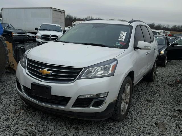 1GNKR8KD4GJ142828 - 2016 CHEVROLET TRAVERSE WHITE photo 2