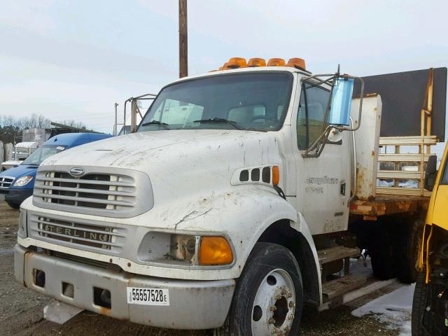 2FZAAHAK52AK61778 - 2002 STERLING TRUCK M 6500 WHITE photo 2