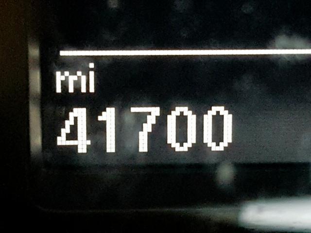 1VWDT7A38HC030025 - 2017 VOLKSWAGEN PASSAT R-L SILVER photo 8