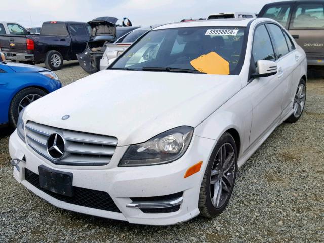 WDDGF4HB8DA788641 - 2013 MERCEDES-BENZ C 250 WHITE photo 2