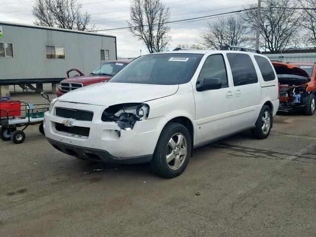 1GNDV33178D135111 - 2008 CHEVROLET UPLANDER L WHITE photo 2