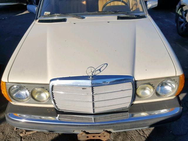 00012312312153753 - 1980 MERCEDES-BENZ 240 D CREAM photo 7