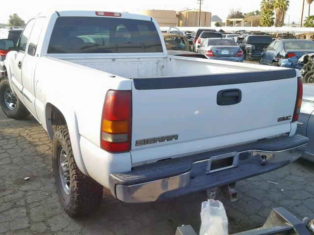 1GTGK29U43Z316964 - 2003 GMC NEW SIERRA WHITE photo 3