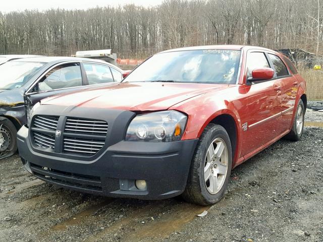 2D4FV47V96H536988 - 2006 DODGE MAGNUM SXT RED photo 2