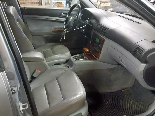 WVWYH63B22E389693 - 2002 VOLKSWAGEN PASSAT GLX Boz foto 5