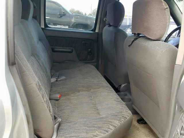 1N6ED27T7YC396196 - 2000 NISSAN FRONTIER C SILVER photo 6