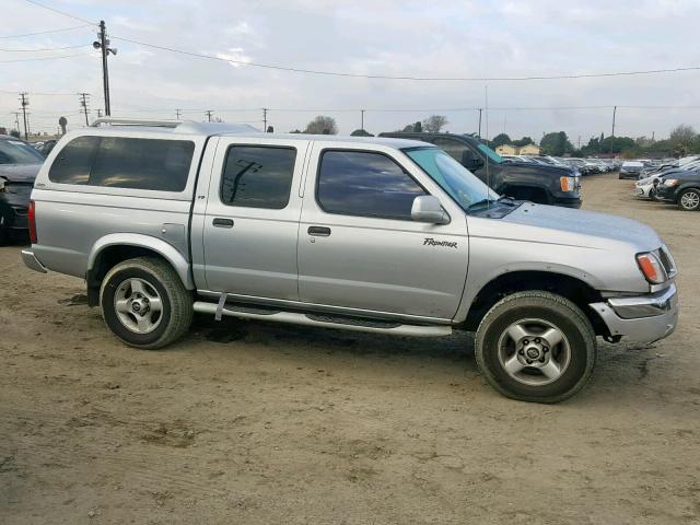 1N6ED27T7YC396196 - 2000 NISSAN FRONTIER C SILVER photo 9