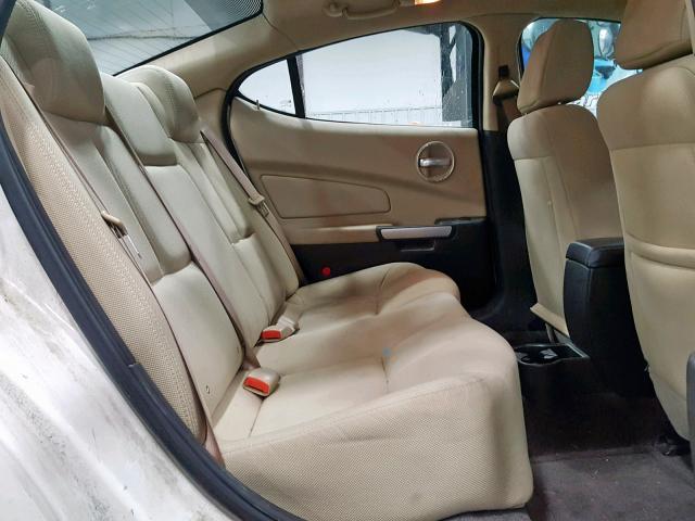 2G2WP552871101352 - 2007 PONTIAC GRAND PRIX WHITE photo 6