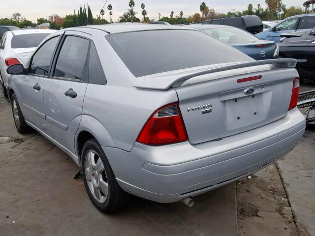 1FAFP34N57W353537 - 2007 FORD FOCUS ZX4 SILVER photo 3