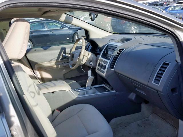 2FMDK38C88BA14164 - 2008 FORD EDGE SEL GRAY photo 5