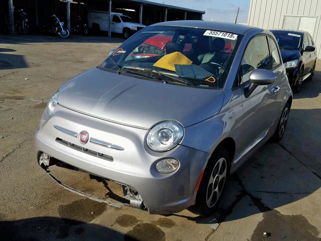 3C3CFFGE6HT611640 - 2017 FIAT 500 ELECTR SILVER photo 2