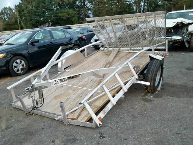 4YMBU1010JT048669 - 2018 UTILITY TRAILER SILVER photo 2