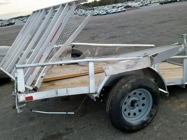 4YMBU1010JT048669 - 2018 UTILITY TRAILER SILVER photo 6