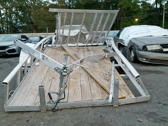 4YMBU1010JT048669 - 2018 UTILITY TRAILER SILVER photo 8