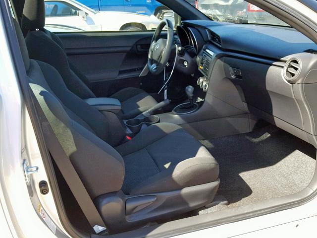 JTKJF5C74D3054410 - 2013 TOYOTA SCION TC ვერცხლისფერი ფოტო 5