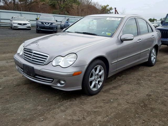 WDBRF92H87F920820 - 2007 MERCEDES-BENZ C 280 4MAT GRAY photo 2