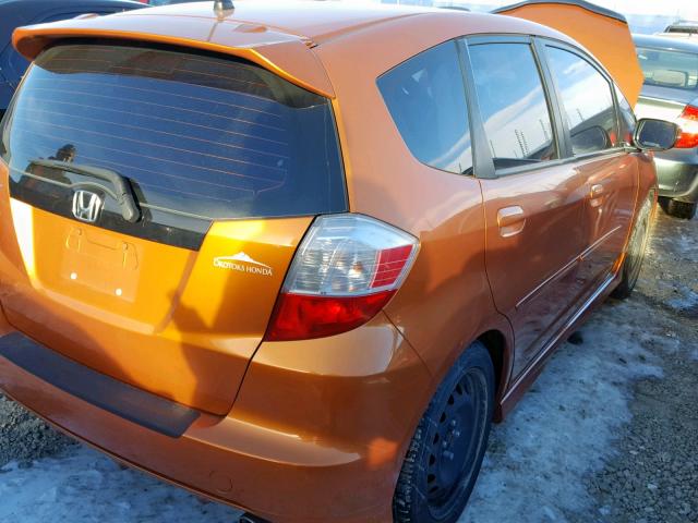 JHMGE8H87AC800916 - 2010 HONDA FIT SPORT ORANGE photo 4