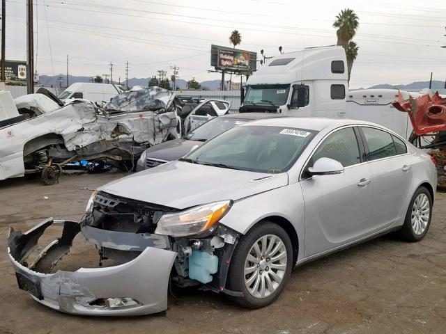 2G4GR5EK5C9108017 - 2012 BUICK REGAL SILVER photo 2