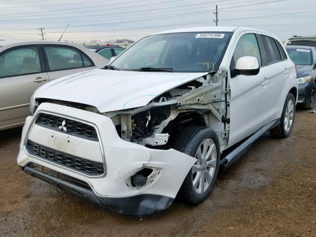 4A4AP3AU2DE004121 - 2013 MITSUBISHI OUTLANDER WHITE photo 2