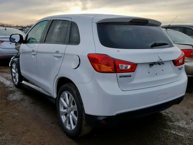 4A4AP3AU2DE004121 - 2013 MITSUBISHI OUTLANDER WHITE photo 3