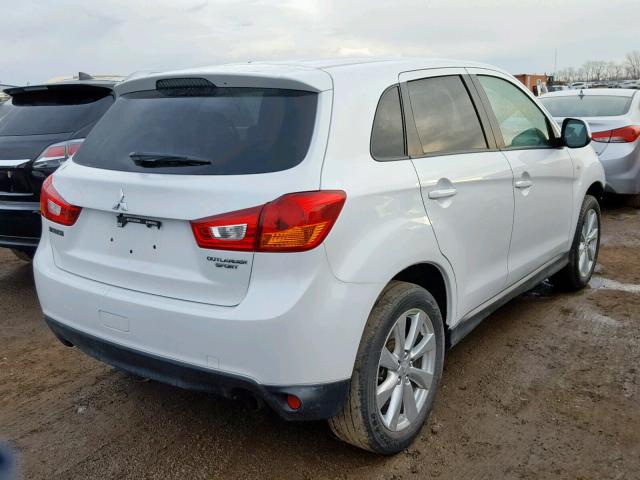 4A4AP3AU2DE004121 - 2013 MITSUBISHI OUTLANDER WHITE photo 4