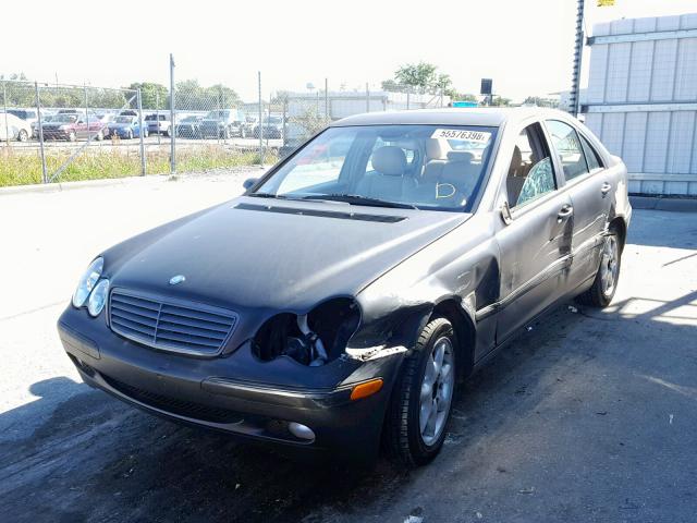 WDBRF61J72E001151 - 2002 MERCEDES-BENZ C 240 BLACK photo 2