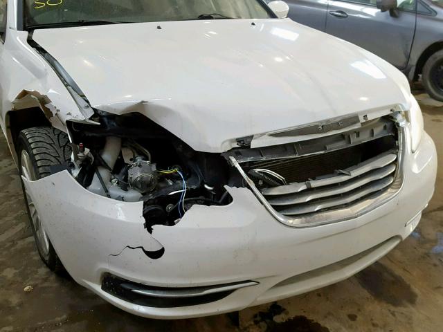 1C3CCBAB7DN512500 - 2013 CHRYSLER 200 LX WHITE photo 9