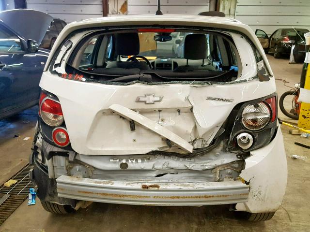 1G1JA6SH7D4167454 - 2013 CHEVROLET SONIC LS 白色 照片 9