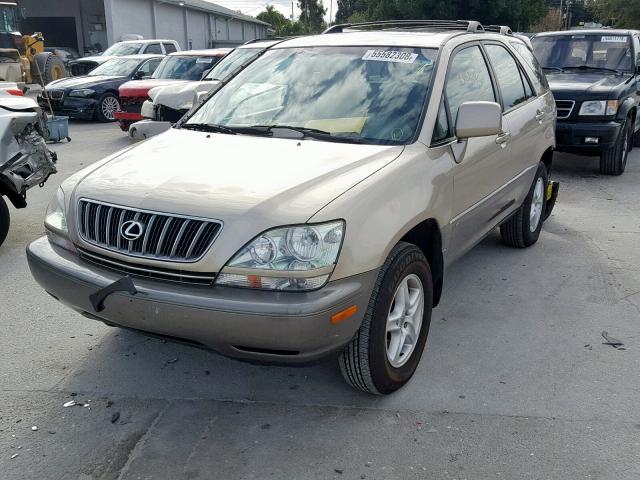 JTJHF10U120239079 - 2002 LEXUS RX 300 GOLD photo 2