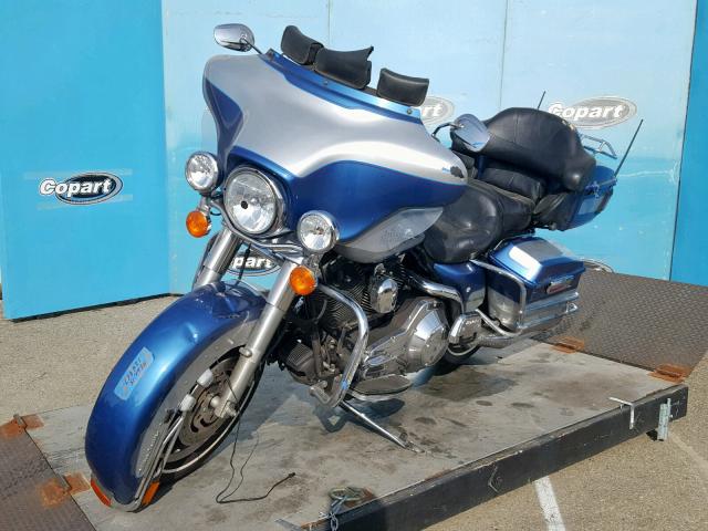 1HD1FCW316Y603411 - 2006 HARLEY-DAVIDSON FLHTCUI 蓝色 照片 2