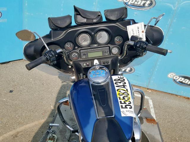 1HD1FCW316Y603411 - 2006 HARLEY-DAVIDSON FLHTCUI 蓝色 照片 5