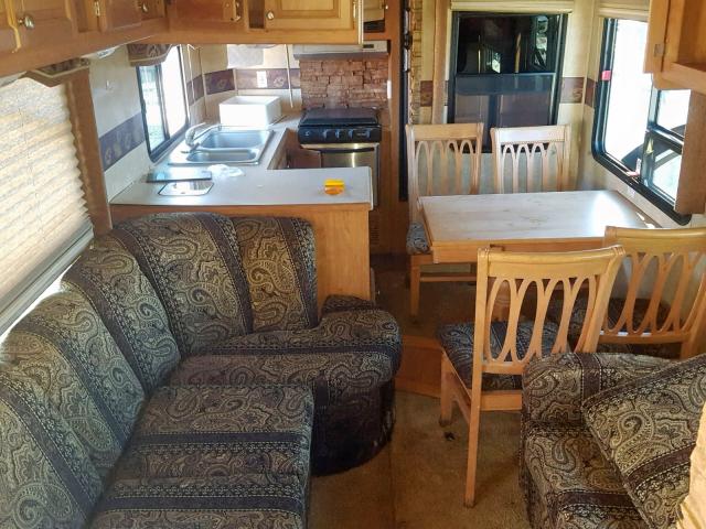 4X4FWCD29AV023071 - 2010 WILD 5TH WHEEL WHITE photo 5