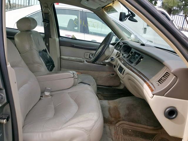 1LNLM82W4VY702750 - 1997 LINCOLN TOWN CAR S GRAY photo 5